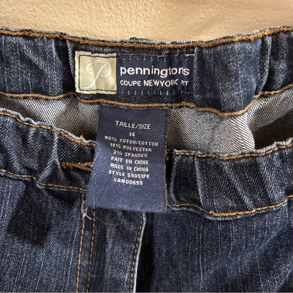 Pennington’s Jeans - Picture 3 of 5